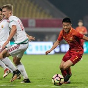  曼联青训小将首次亮相，十八岁新星攻入制胜球  