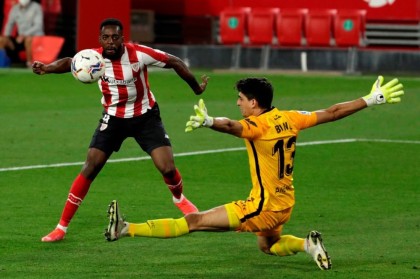  里昂客场不敌弱旅，争冠形势急转直下  